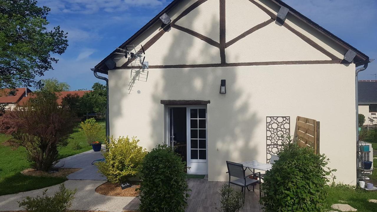 Le Domaine Du Moulin 28 Proche Chartres Frühstückspension *